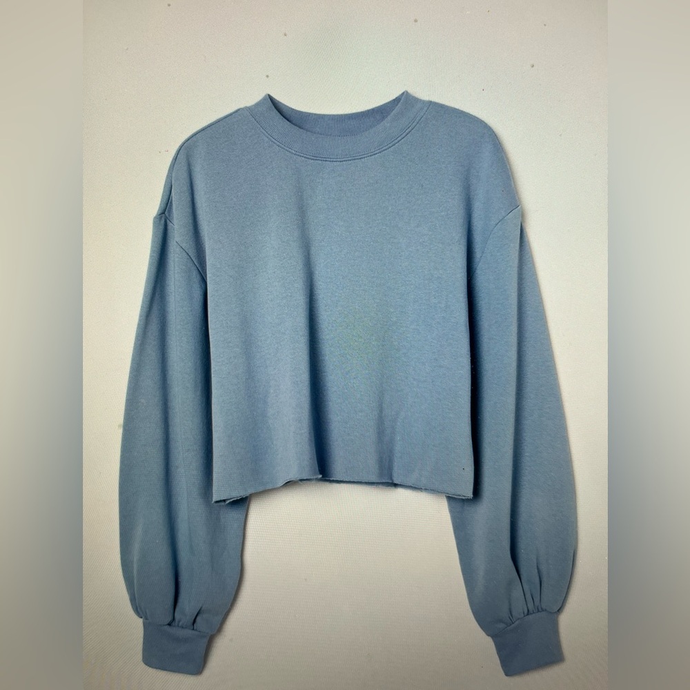 EUC cropped, boxy, light blue sweatshirt in a cotton blend